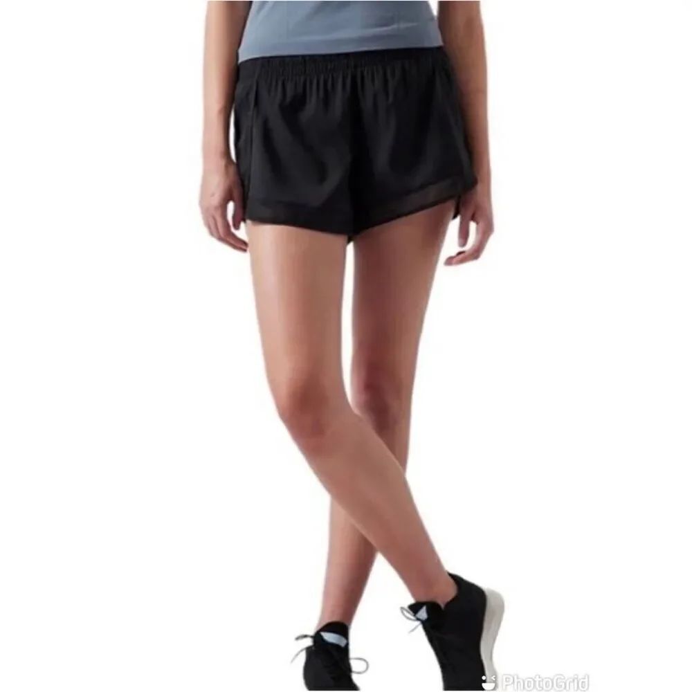 Athleta Mesh Racer Run Short 4"